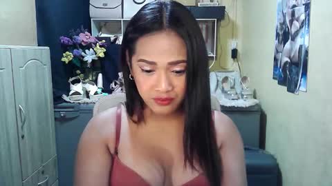 Snapshot of baby_cassandra chatting on 10-23-25, 11:53 cassandra online show from 10-23-25, 11:53