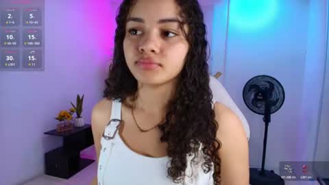 Snapshot of baby_curlyy chatting on 06-12-26, 07:13 baby curlyy online show from 06-12-26, 07:13