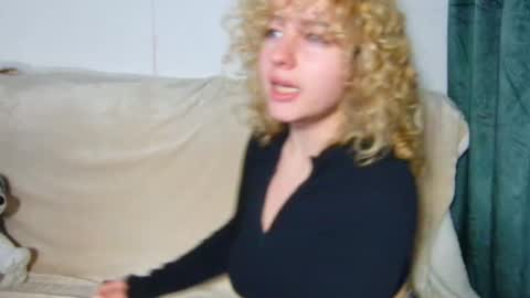 Snapshot of baby_doll91 chatting on 02-18-25, 09:53 Babby Doll online show from 02-18-25, 09:53