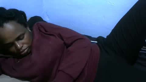 Snapshot of baby_fayyan chatting on 12-13-25, 07:53 baby_fayyan online show from 12-13-25, 07:53