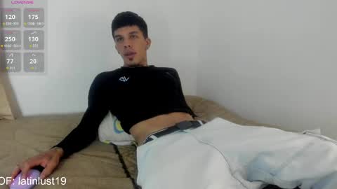 Snapshot of baby_gio chatting on 06-07-26, 12:59 OF GxoXabs online show from 06-07-26, 12:59