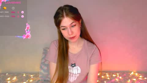 Snapshot of baby_girl_0001 chatting on 02-11-26, 04:39 Kira online show from 02-11-26, 04:39