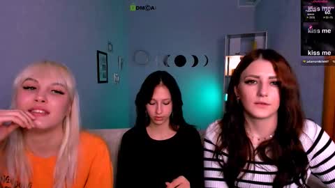 Snapshot of baby_hotte chatting on 11-20-25, 09:25 baby online show from 11-20-25, 09:25