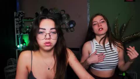 Snapshot of baby_hotte chatting on 11-26-25, 06:58 baby online show from 11-26-25, 06:58