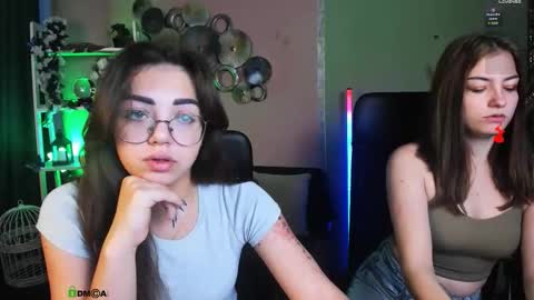 Snapshot of baby_hotte chatting on 11-28-25, 06:49 baby online show from 11-28-25, 06:49