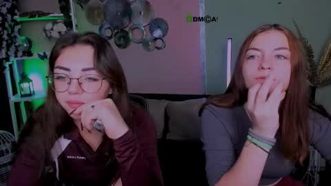 Snapshot of baby_hotte chatting on 12-18-25, 07:03 baby online show from 12-18-25, 07:03