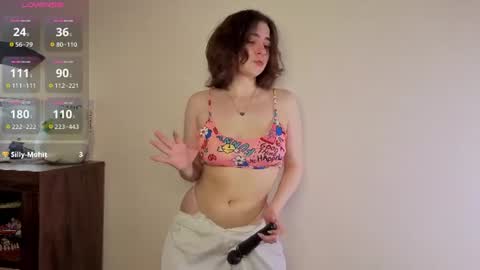 Emily online show from 06-17-26, 07:33