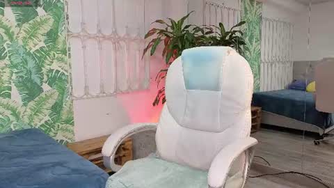 Julieta online show from 06-16-26, 12:19