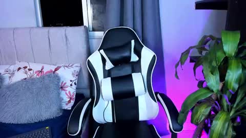 Snapshot of baby_kaliope chatting on 09-18-25, 07:32 Kaliope online show from 09-18-25, 07:32