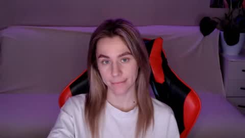 baby_kitte online show from 02-20-25, 04:57