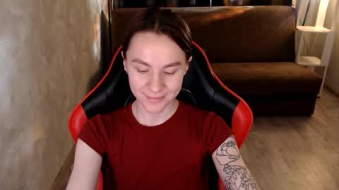 baby_kitte online show from 12-16-25, 03:44