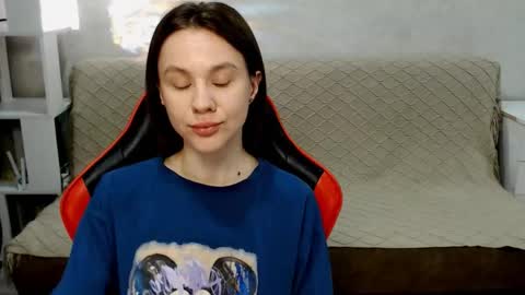 baby_kitte online show from 01-19-26, 03:43