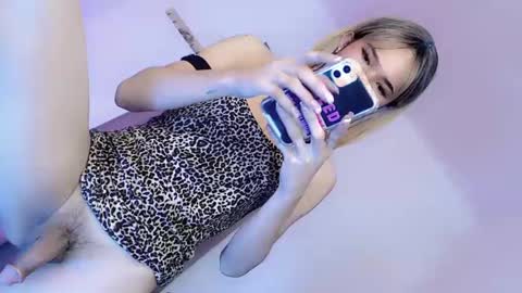 Snapshot of baby_monica18 chatting on 12-13-24, 09:35 Goddess Monica online show from 12-13-24, 09:35