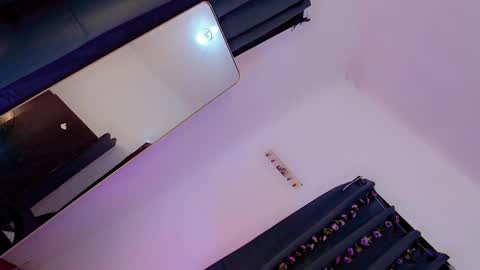 Snapshot of baby_monica18 chatting on 01-25-25, 10:29 Goddess Monica online show from 01-25-25, 10:29