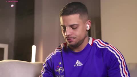 Snapshot of baby_rausch chatting on 12-14-25, 08:09 baby_rausch online show from 12-14-25, 08:09