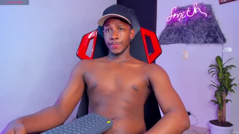 Snapshot of baby_smith chatting on 12-24-24, 10:39 FOLLOW ME online show from 12-24-24, 10:39