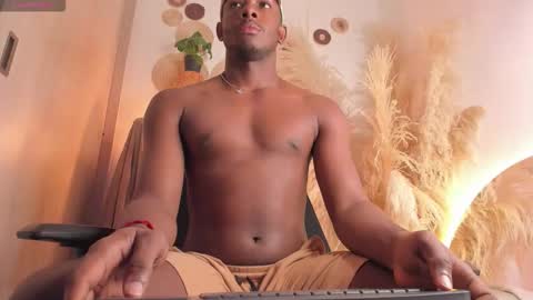 Snapshot of baby_smith chatting on 01-12-26, 07:24 FOLLOW ME online show from 01-12-26, 07:24