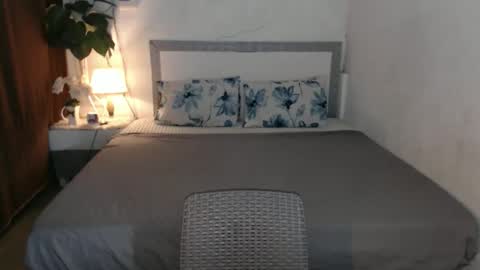 Snapshot of babyamandaxx chatting on 12-16-25, 11:21 AMANDA online show from 12-16-25, 11:21