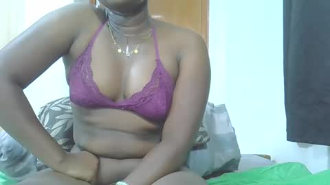 Snapshot of babyavil chatting on 01-16-26, 01:53 babyavil online show from 01-16-26, 01:53