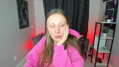 Snapshot of babydarkness chatting on 10-19-25, 09:15 Eva online show from 10-19-25, 09:15