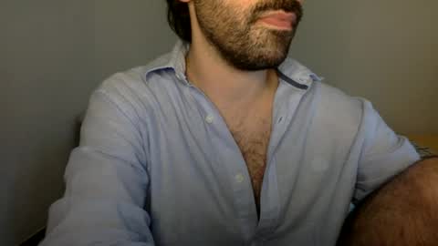 Snapshot of babyhardy chatting on 06-24-26, 03:33 Tom A. online show from 06-24-26, 03:33