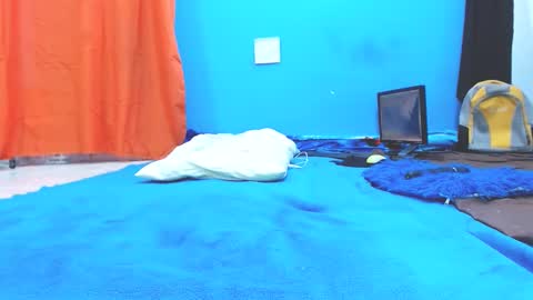 Snapshot of babyjhony chatting on 12-18-24, 11:19 Jhony Naughty Skater online show from 12-18-24, 11:19