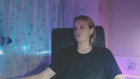 Snapshot of babymuro4ka chatting on 01-12-25, 12:28 Sonya online show from 01-12-25, 12:28