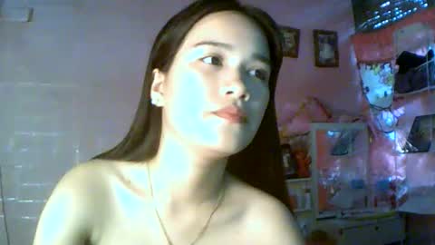 Snapshot of babypinaygirl chatting on 06-11-26, 05:49 babypinaygirl online show from 06-11-26, 05:49