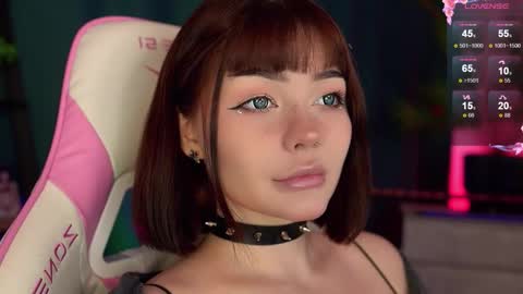 Nika online show from 10-17-25, 06:16