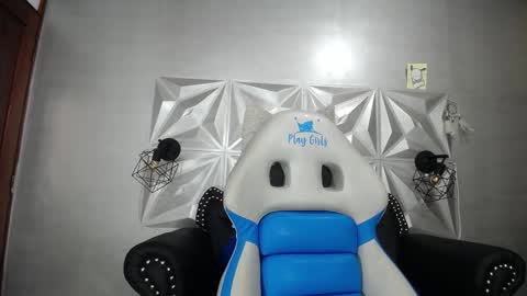 Xime Lions online show from 10-24-25, 12:01