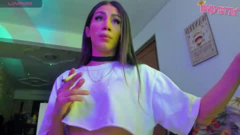 babysitterts online show from 11-13-25, 04:00