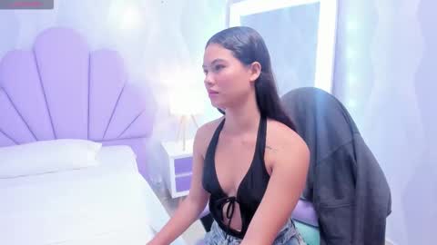 Snapshot of babysophie18_ chatting on 02-14-26, 10:12 Sophie online show from 02-14-26, 10:12