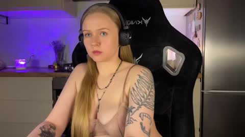 NEXT STREAM  1AM GMT3  Alice    online show from 10-02-25, 03:35