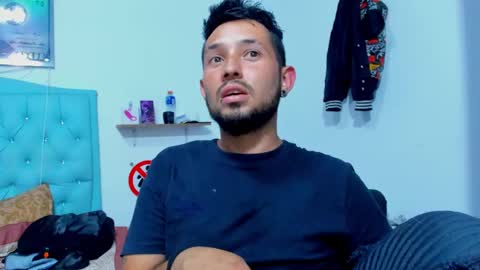 Snapshot of bad__couple_ chatting on 10-25-25, 01:35 s   online show from 10-25-25, 01:35