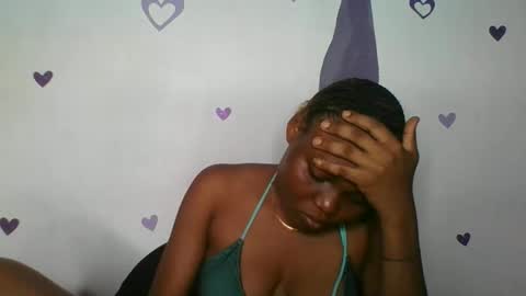 Snapshot of bad_bitch09 chatting on 10-12-25, 11:53 Bad bitch09 online show from 10-12-25, 11:53