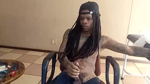 Snapshot of bad_dawgg chatting on 09-18-25, 05:53 rastafaria online show from 09-18-25, 05:53