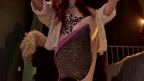 Snapshot of badassswitch chatting on 02-06-26, 05:38 Franki online show from 02-06-26, 05:38