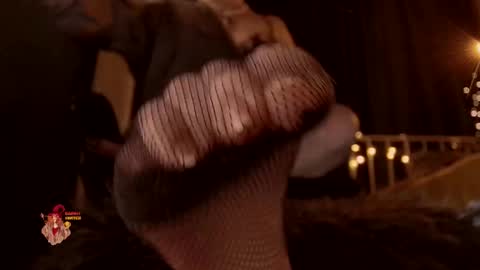 Snapshot of badassswitch chatting on 02-12-26, 05:41 Franki online show from 02-12-26, 05:41