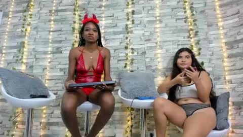 Snapshot of badgirls_000 chatting on 03-04-25, 09:54 candy and dayan online show from 03-04-25, 09:54