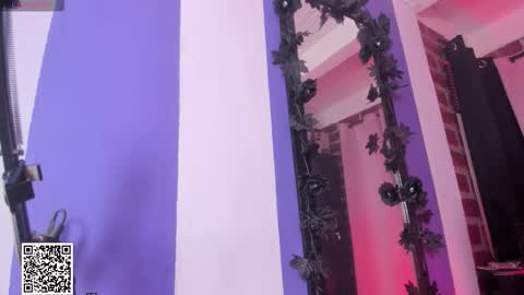 Snapshot of badkatyuska chatting on 01-05-26, 07:50 Please help me to reach 100 thumbs up online show from 01-05-26, 07:50