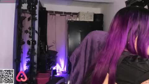 Snapshot of badkatyuska chatting on 03-21-26, 10:35 Please help me to reach 100 thumbs up online show from 03-21-26, 10:35