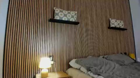 Name online show from 07-08-26, 01:48