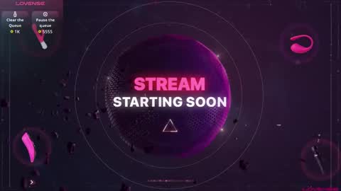 Snapshot of badnightwolf chatting on 10-07-25, 02:53 Silver online show from 10-07-25, 02:53