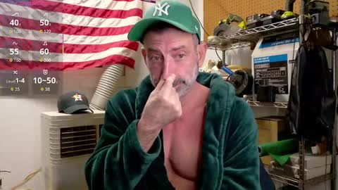 Snapshot of badnightwolf chatting on 02-02-26, 11:31 Silver online show from 02-02-26, 11:31