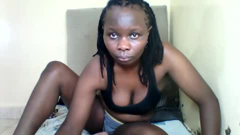 Snapshot of bads_hornies chatting on 11-10-25, 10:09 bads_hornies online show from 11-10-25, 10:09