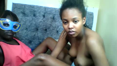 Snapshot of bads_hornies chatting on 01-14-26, 06:02 bads_hornies online show from 01-14-26, 06:02