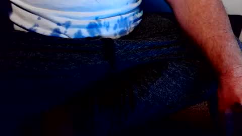 Snapshot of badsanta73 chatting on 04-02-26, 10:24 Badsanta73 online show from 04-02-26, 10:24