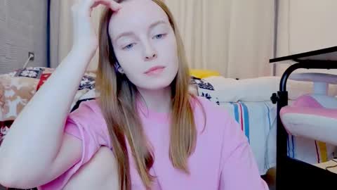 Snapshot of bae_cake_ chatting on 12-21-25, 06:04 Alice online show from 12-21-25, 06:04