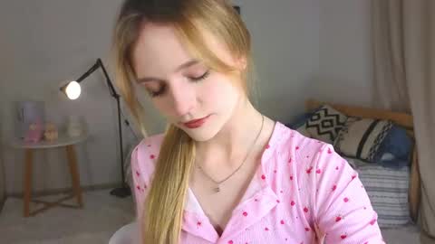 Kate online show from 06-05-26, 04:13