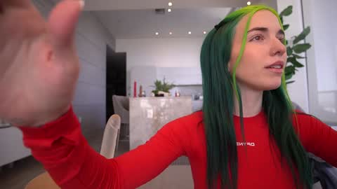 Bailey online show from 02-01-26, 03:54